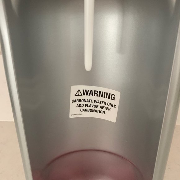 Sodastream Genesis Starter Machine Soda Maker Red - Picture 3 of 8